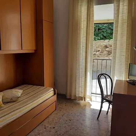 Casa Luna Nel Centro Di Lejlighed